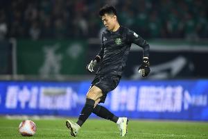 记者:赵博伤势严重,无法转动脖子甚至无法乘坐飞机