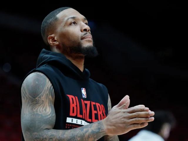 db真人平台-可惜了?若开拓者今年抽中状元签 利拉德将留队